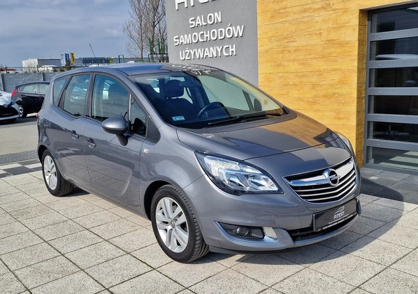 Opel Meriva cena 34900 przebieg: 123000, rok produkcji 2015 z Połczyn-Zdrój małe 191